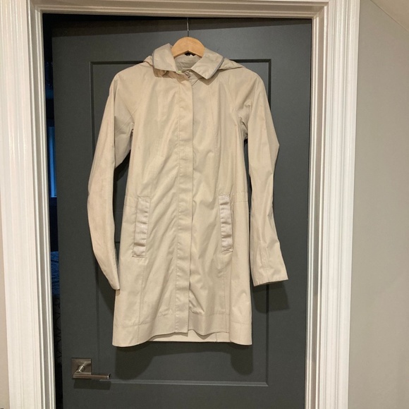 Lululemon Rain Jacket - Picture 1 of 2